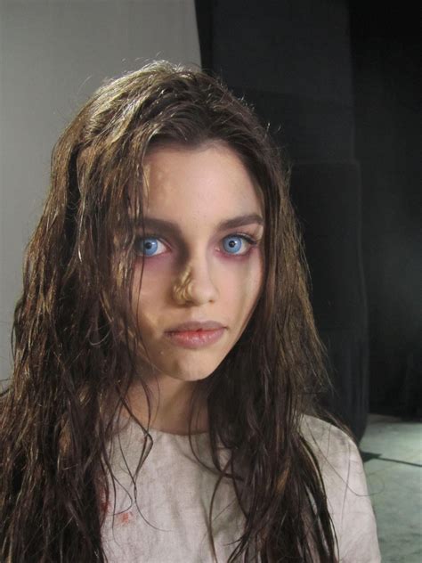 India Eisley Nude Photos & Naked Sex Videos